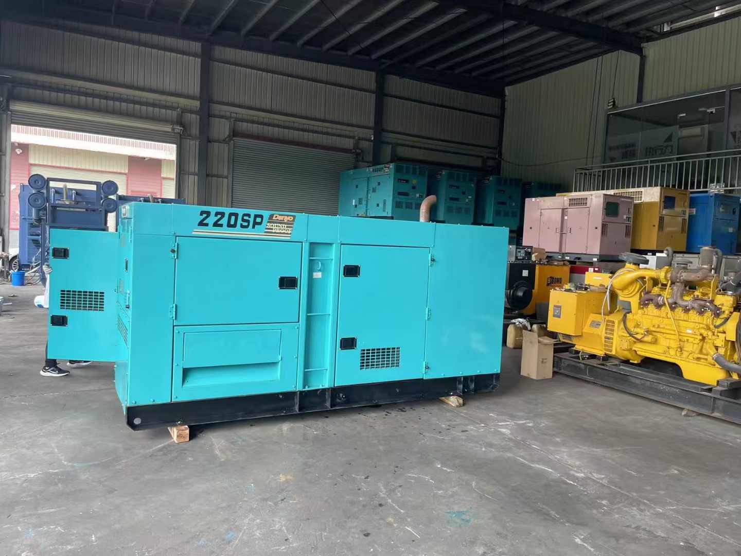 兴安800kW 柴油发电机的输出电流波动范围是多少？